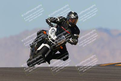 media/Oct-09-2022-SoCal Trackdays (Sun) [[95640aeeb6]]/Turn 9 (1pm)/